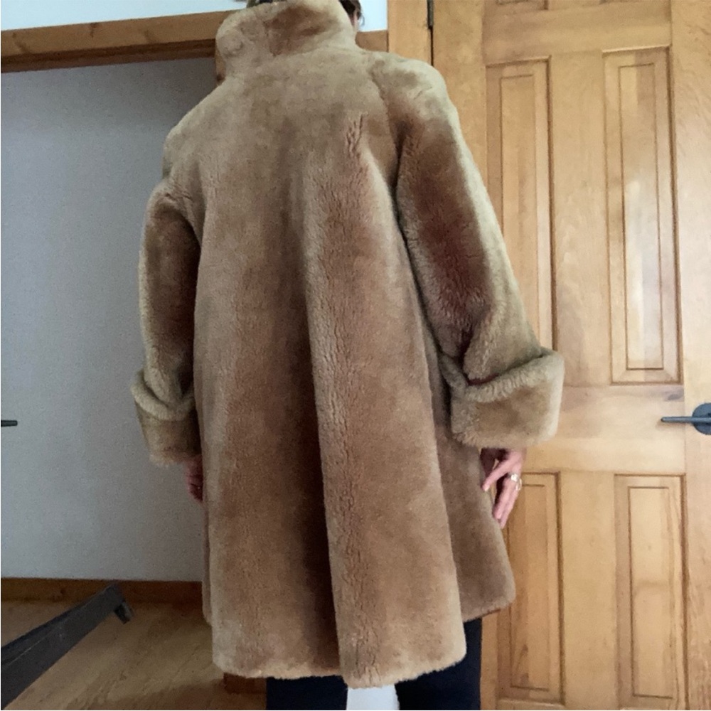 Women's Tan Faux Fur Coat - Picture 10 of 11